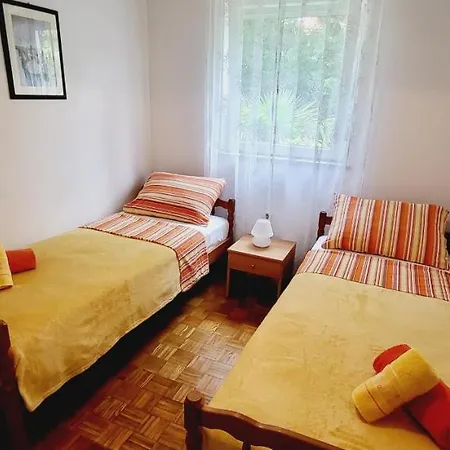 Pavlakovic By El-pi Tours * Njivice